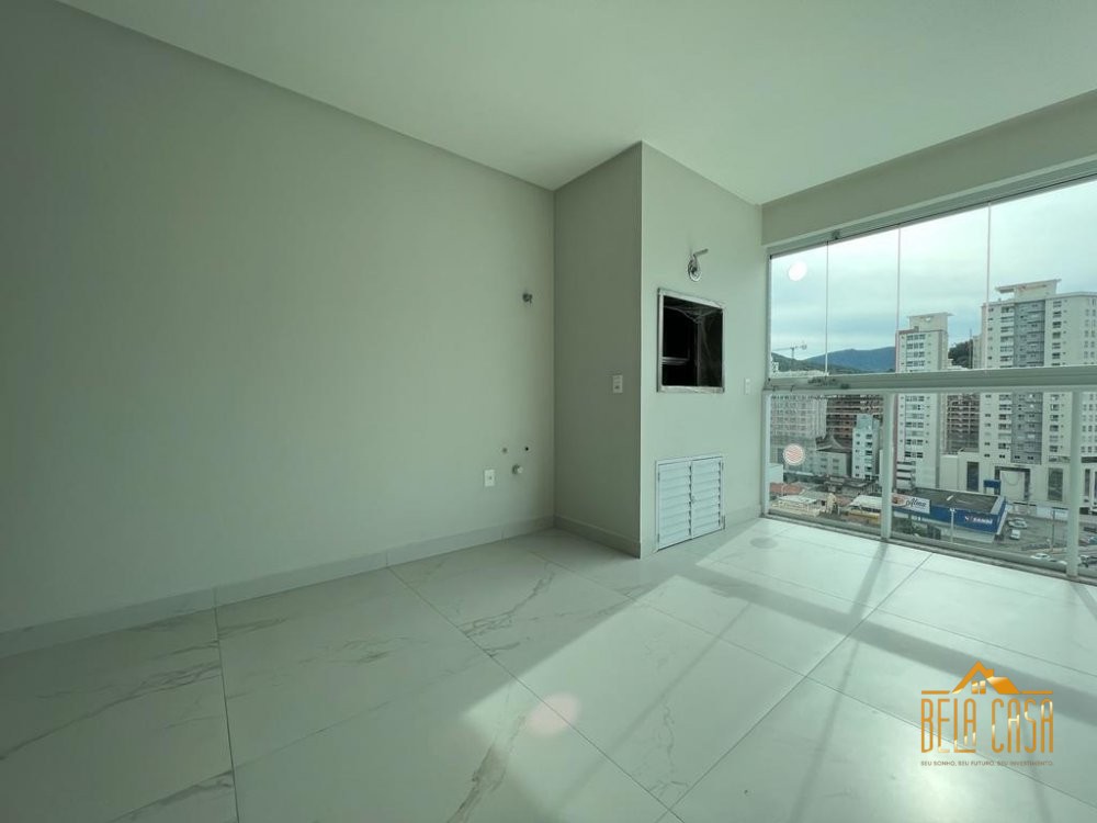 Novo na Meia Praia - tima localizao!