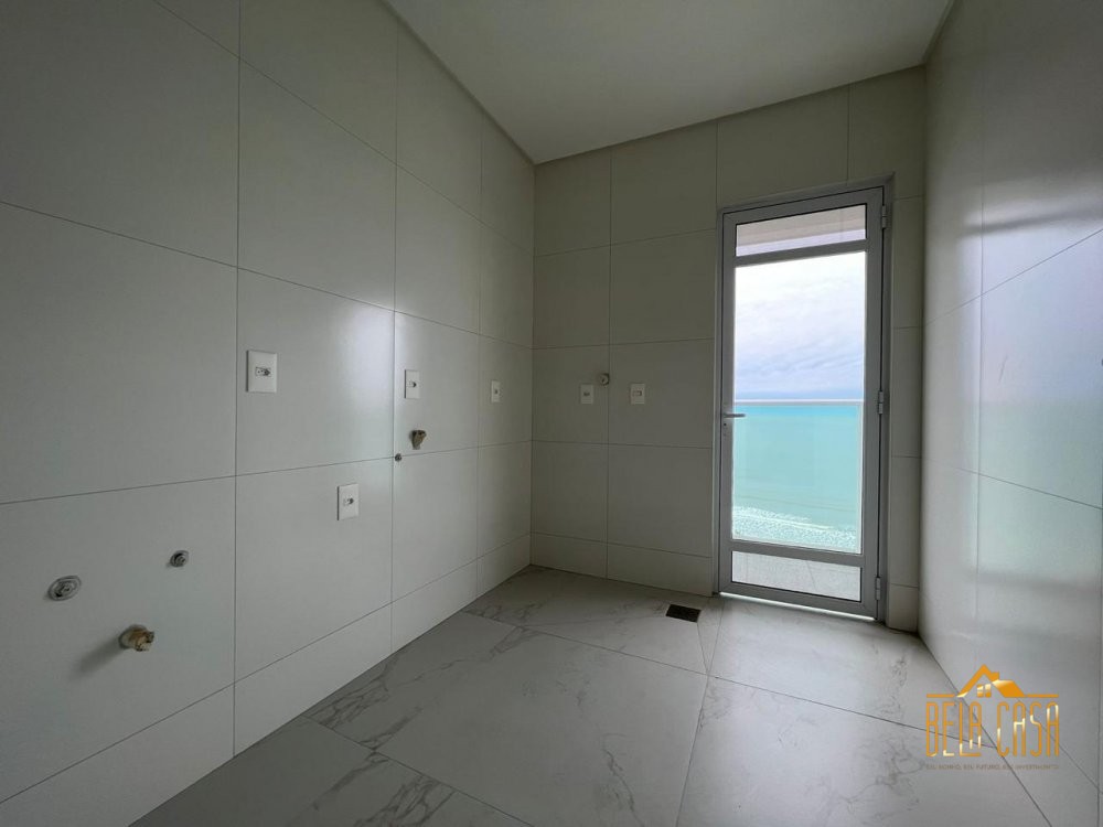 Apto Novo com Excelente Vista!!!