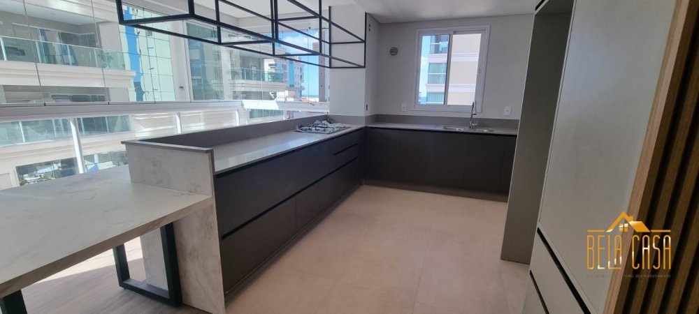 tima Localizao, Apto  80 Metros do Mar!