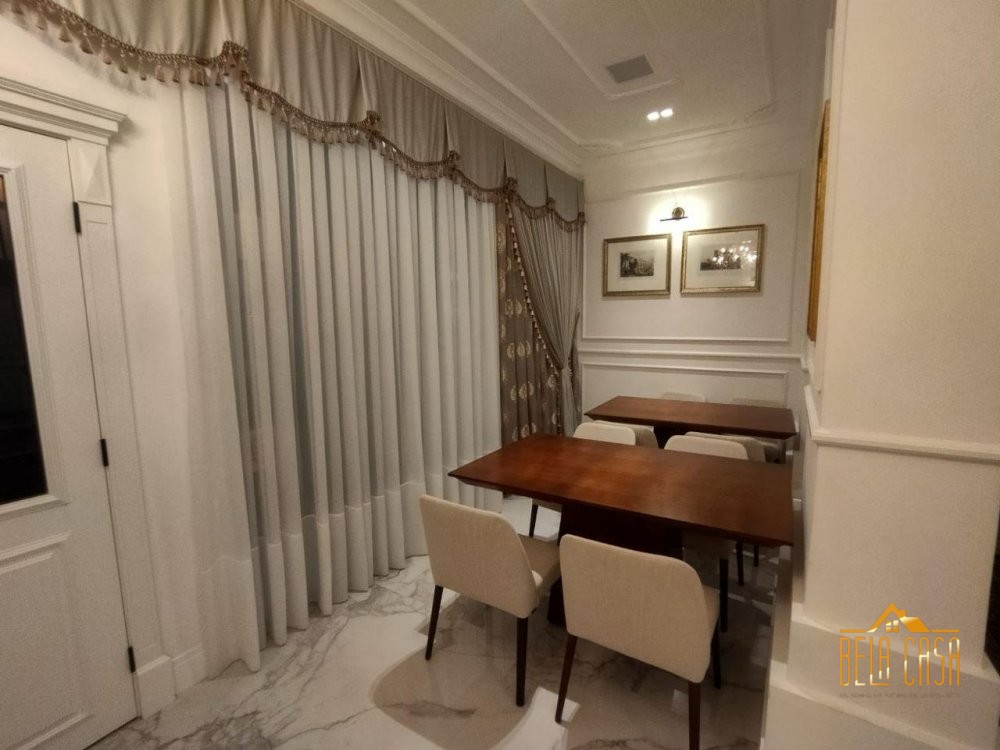 Mobiliado, Luxo e Sofisticao - 75 Mtrs do Mar