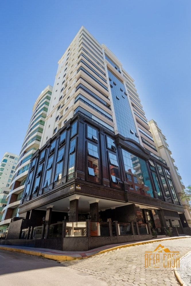 Mobiliado, Luxo e Sofisticao - 75 Mtrs do Mar